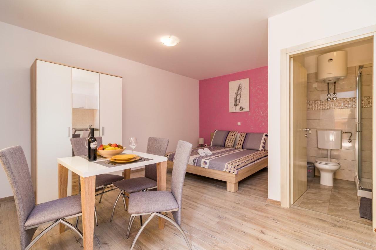 Guesthouse Casa Barbaro Rovinjsko Selo Eksteriør billede